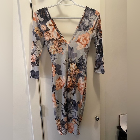 Floral printed dress - Picture 2 of 4
